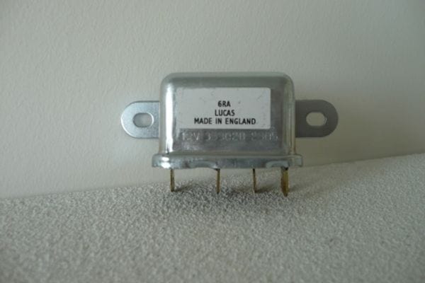 Genuine Aston Martin 022-037-0101 Relay