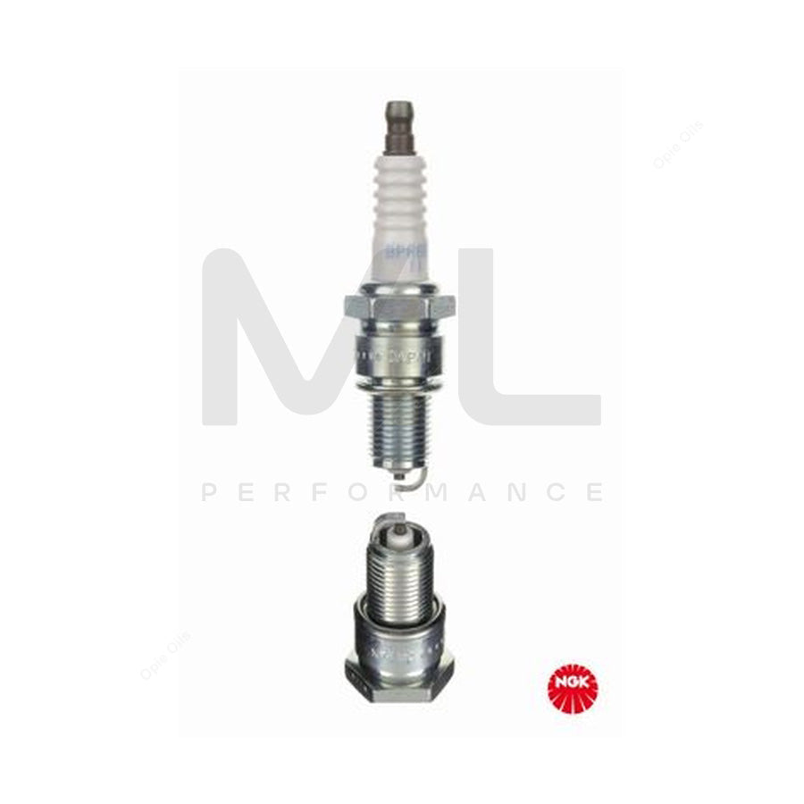 NGK BPR6ES-11 (4824) - Standard Spark Plug / Sparkplug