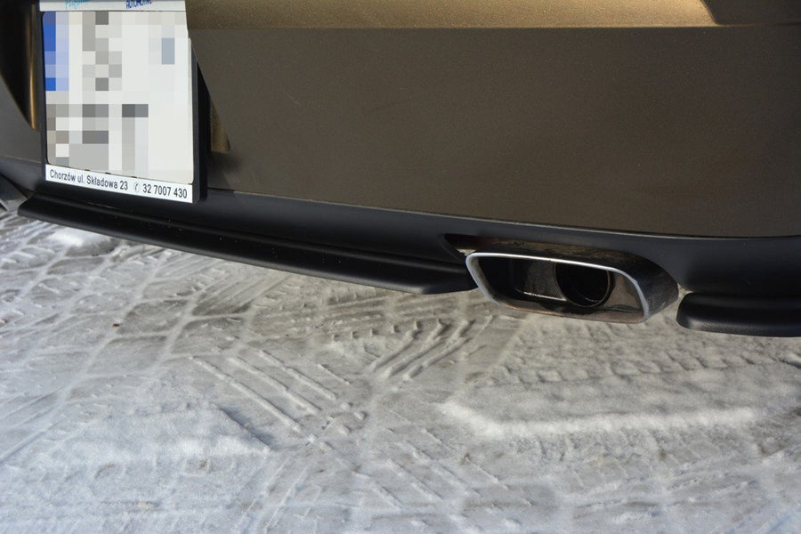Maxton Design Dodge Challenger MK3 Phase-I SRT8 Coupe Central Rear Splitter