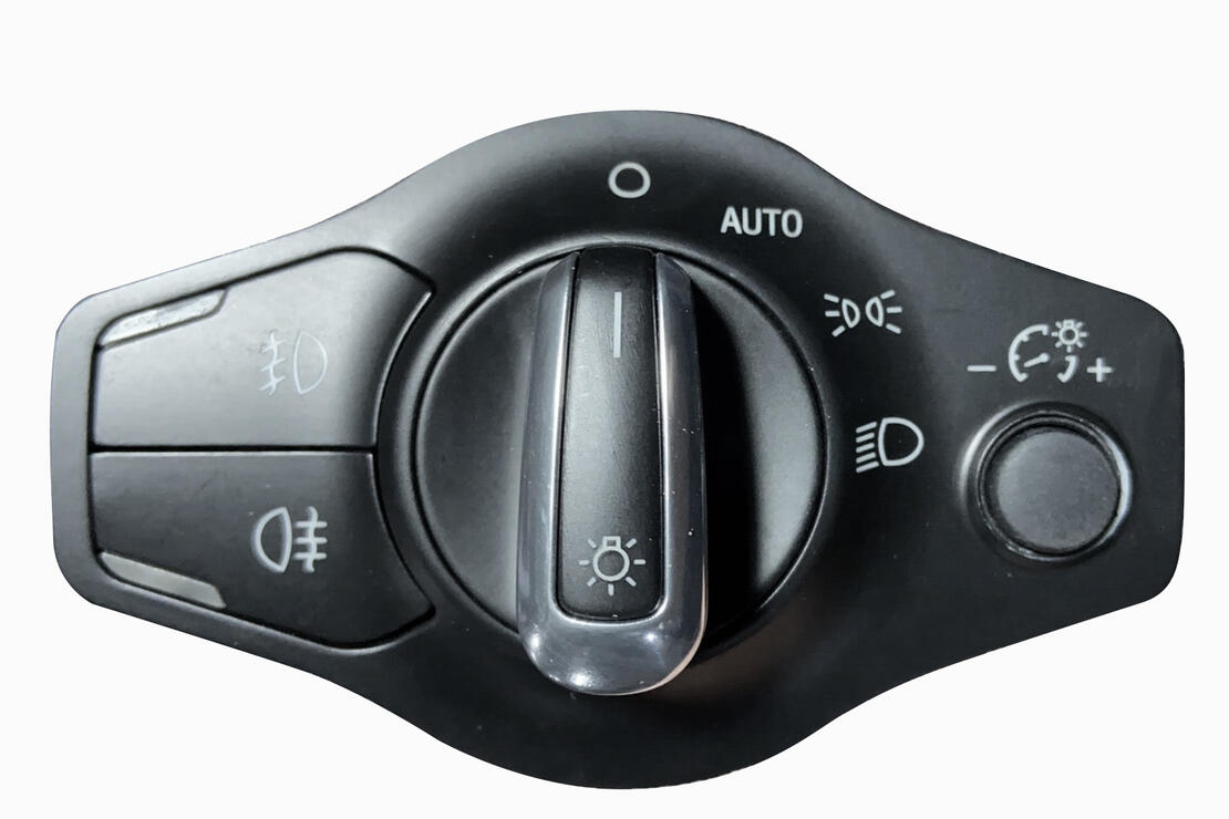 VEMO V10-73-0637 Switch, Main Light