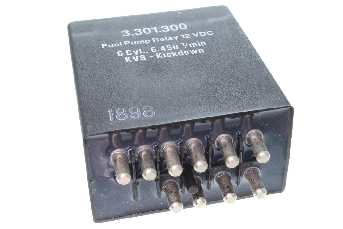 VEMO V30-71-0010 Relay, Fuel Pump