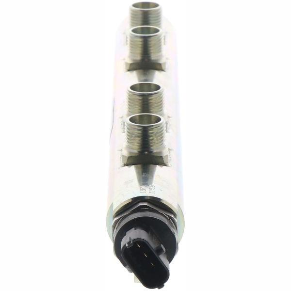 BOSCH L00-143 Fuel Distributor Pipe