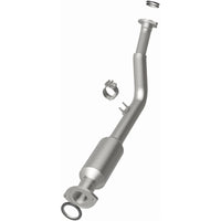MagnaFlow Direct Fit Catalytic Converter California Grade 96-98 Toyota 4Runner 2.7L