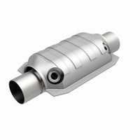 MagnaFlow Universal Catalytic Converter 3 W/Dual O2 Boss
