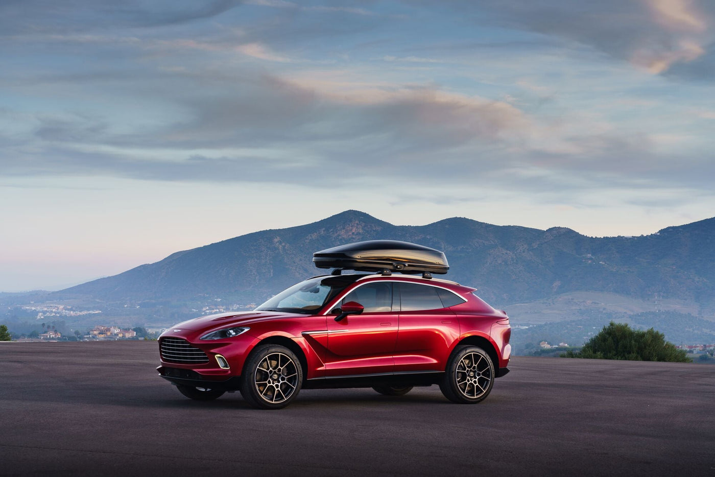 Aston Martin 707794 DBX Roof Box |