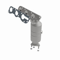 MagnaFlow Direct Fit Catalytic Converter 04-05 Suz Verona2.5 Manifold Front