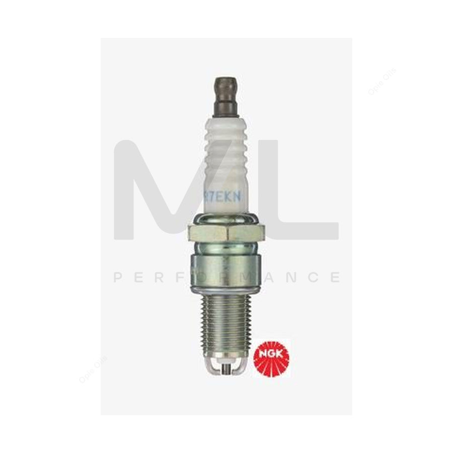 NGK BPR7EKN (7738) - Standard Spark Plug / Sparkplug