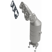 MagnaFlow Direct Fit Catalytic Converter 04-05 Suz Verona2.5 Manifold Front