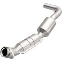 MagnaFlow Direct Fit Catalytic Converter 05-07 Ford E150 4.6L Driver Side