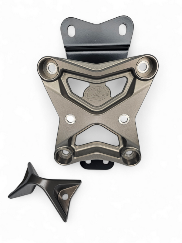 Elektric Off Road Elektric Offroad 2022+ Can Am X3 Maverick 10 Bolt Radius Rod Plate With Pull Hook (Gun Metal)