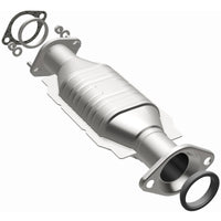 MagnaFlow Direct Fit Catalytic Converter 2003-2006 MONTERO 3.8 L Underbody