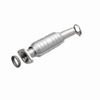 MagnaFlow Direct Fit Catalytic Converter 04 Toyota Sienna 3.3L