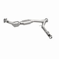 MagnaFlow Direct Fit Catalytic Converter 03 Lincoln Navigator 5.4L