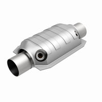 MagnaFlow Universal Catalytic Converter 2.25 W/Dual O2 Boss