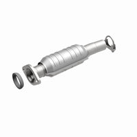 MagnaFlow Direct Fit Catalytic Converter 04 Toyota Sienna 3.3L