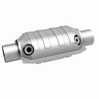 MagnaFlow Universal Catalytic Converter 3 W/Dual O2 Boss