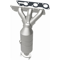 MagnaFlow Direct Fit Catalytic Converter 04-05 Suz Verona2.5 Manifold Front